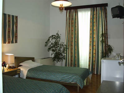 Hotel Vouzas à Delphes Extérieur photo